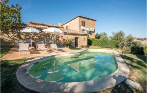 Gorgeous Home In Montalcino With Kitchen
